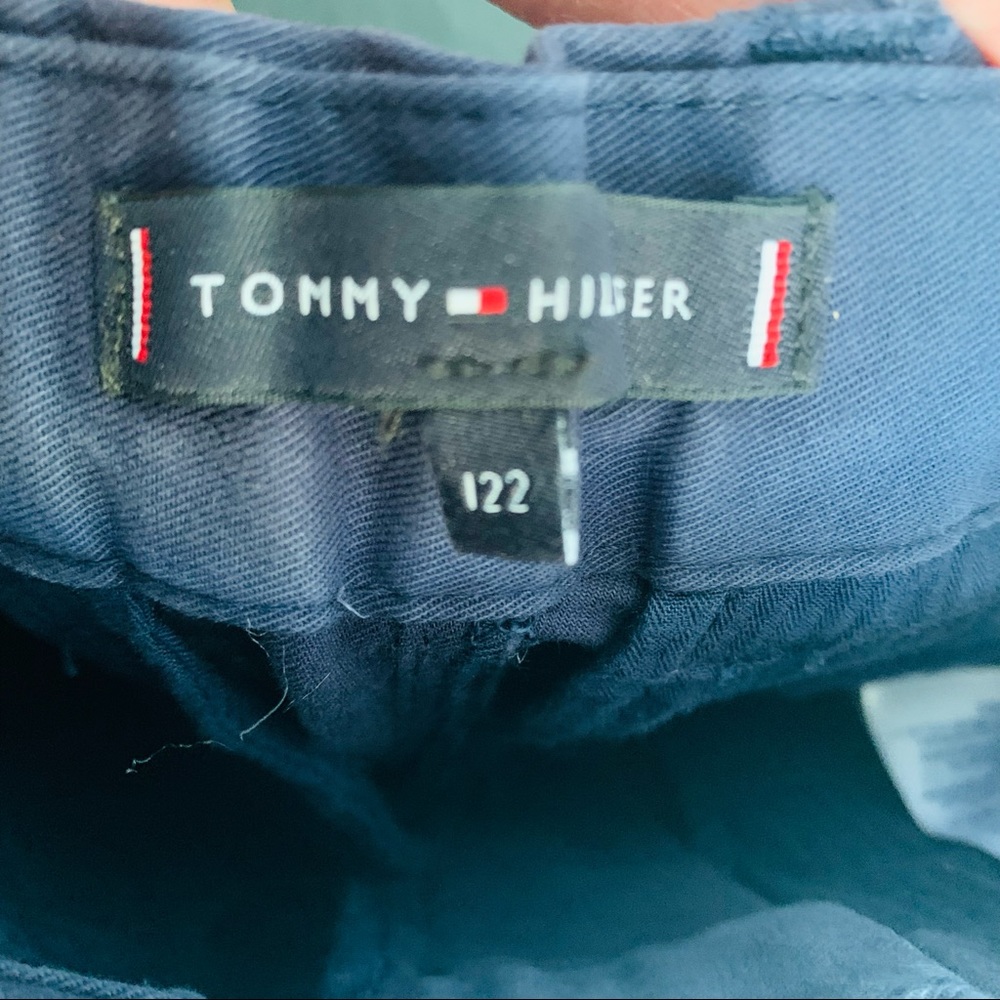 Tommy Hilfiger Boy’s Navy Shorts - 7yrs - Picture 2 of 6